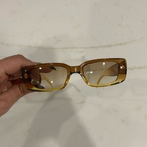 Vintage Gucci Amber-Brown Rectangular Women’s Sunglasses